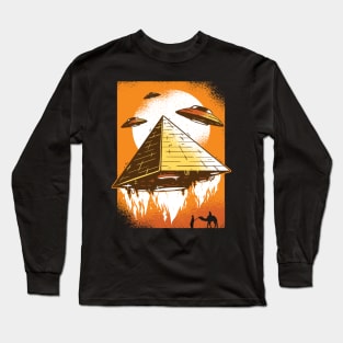 Pryamid ufo Long Sleeve T-Shirt